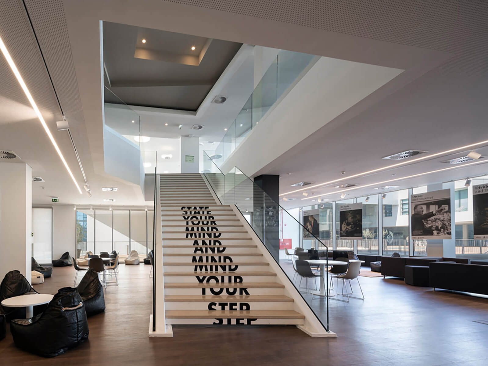 Geländer ANTE zur vorgesetzten Montage - schmales, filigranes Grundprofil