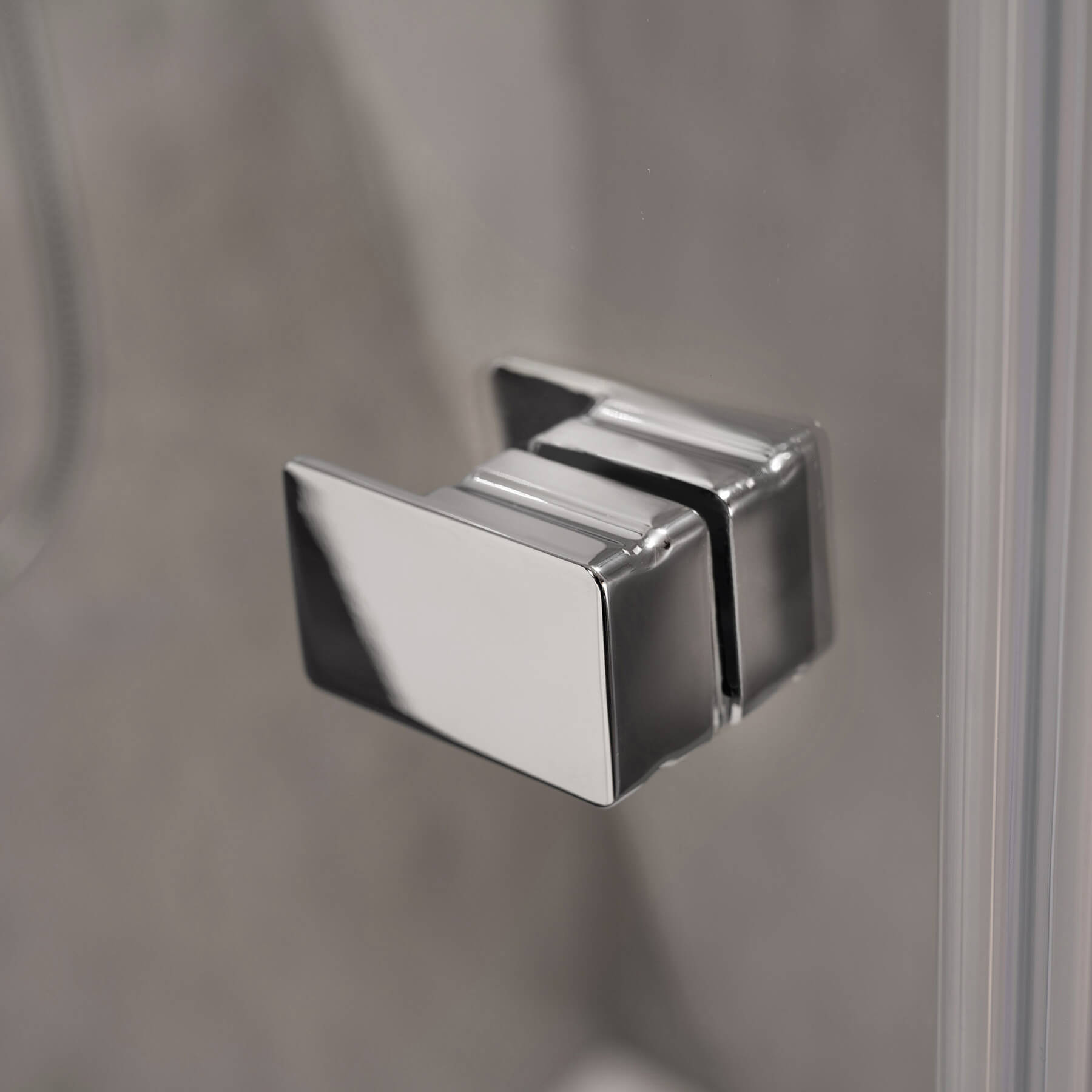 Eckiger verchromter Griff für Dusche mit Eckeinstieg