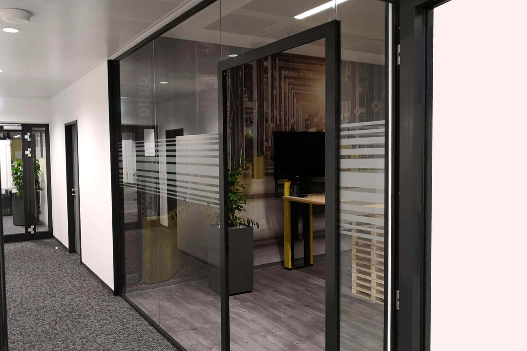 Trennwand im Industrie Look