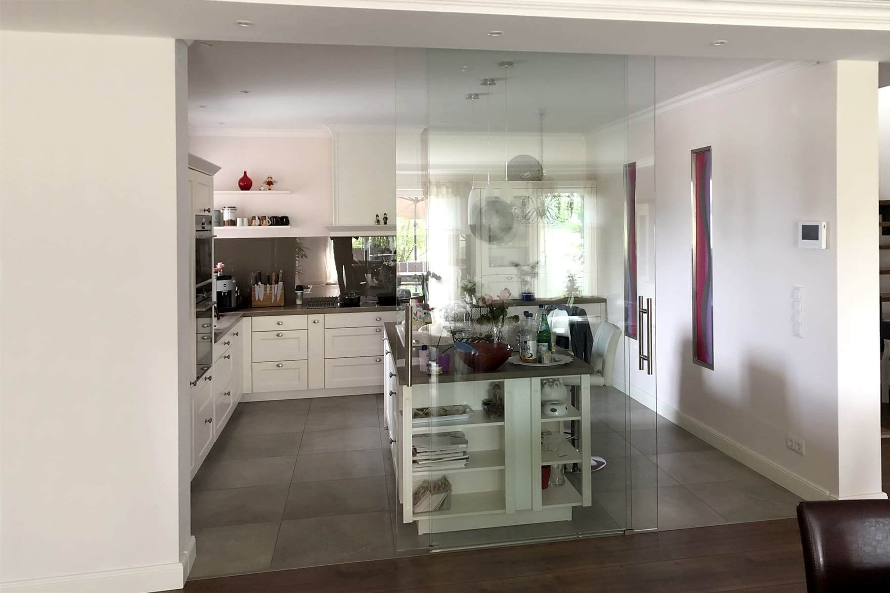 Glaswand mit Schiebetür PIANO aus Weißglas