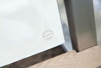 Gartenbank mit Sichtschutz aus Glas