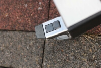 Hochwertiger mobiler Wind- und Sichtschutz aus Glas mit Lenkbaren Rollen und Stoppfunktion