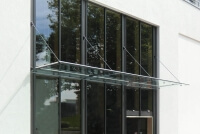 Tubo Vordach am Fenster