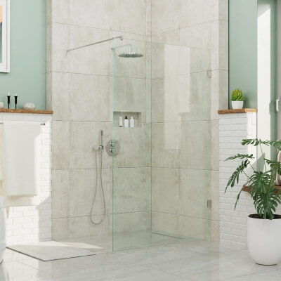 Walk-In-Dusche mit Klarglas