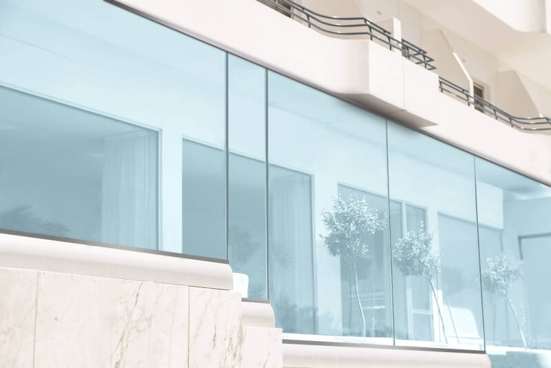 Außen Trennwand nach DIN 18008 Neu