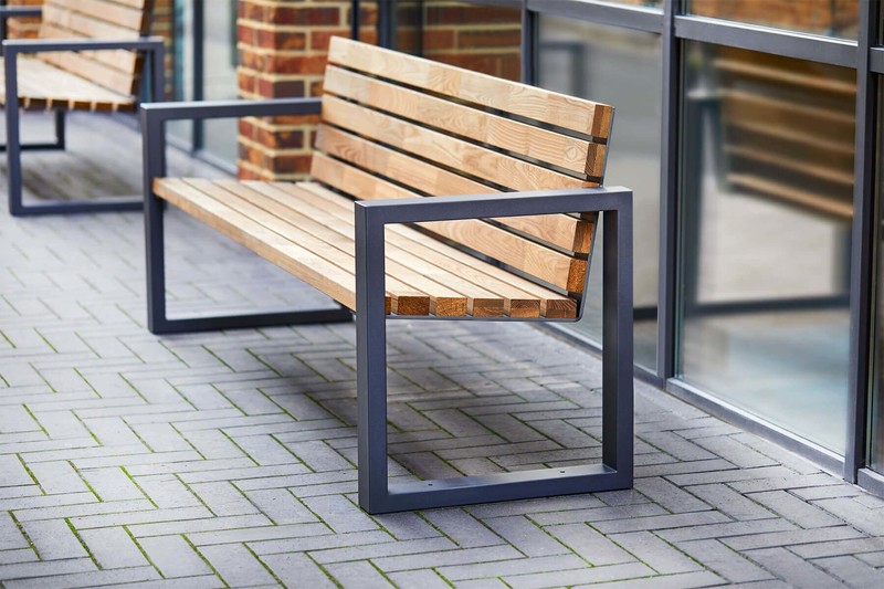 Gartenbank mit Lehne kaufen individuell nach Maß