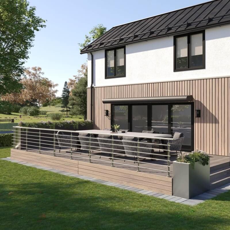 Edelstahlgeländer mit Reling im runden Design und aufgesetzter Montage