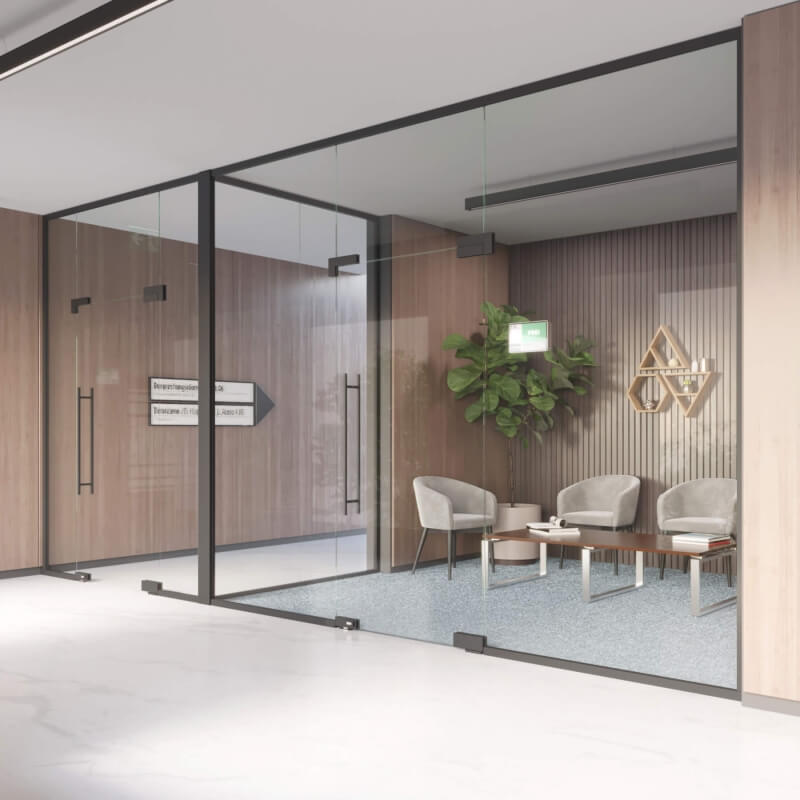 Flexibles Trennwandsystem aus Glas und Edelstahlkomponenten