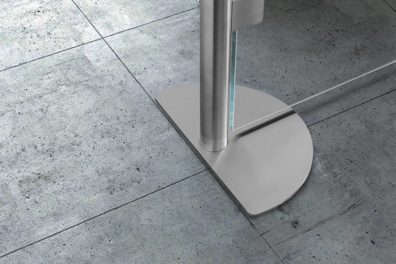 Glas Stellwand mit halbem Tellerfuß