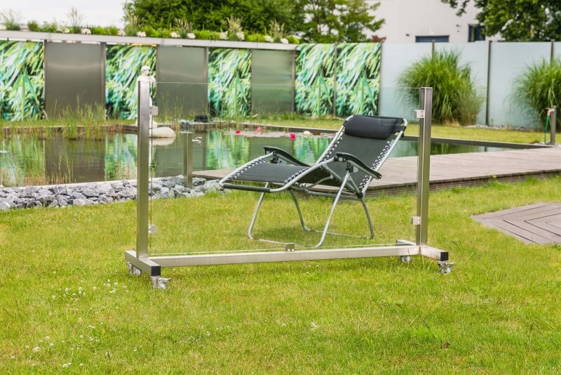 Hochwertiger Windschutz und Sichtschutz mobil im eckigen oder runden Design