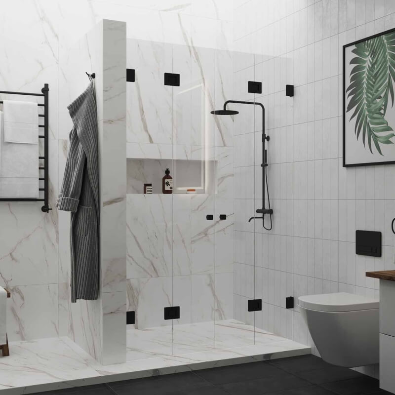 Nischendusche mit doppelflügeliger Tür und schwarzen Beschlägen