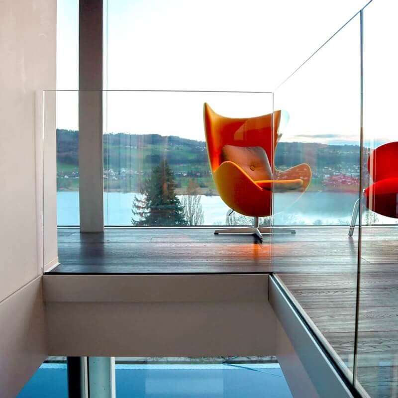 Schmale Glasbrüstung ANTE zur vorgesetzten Montage individuell nach Ihren Wünschen