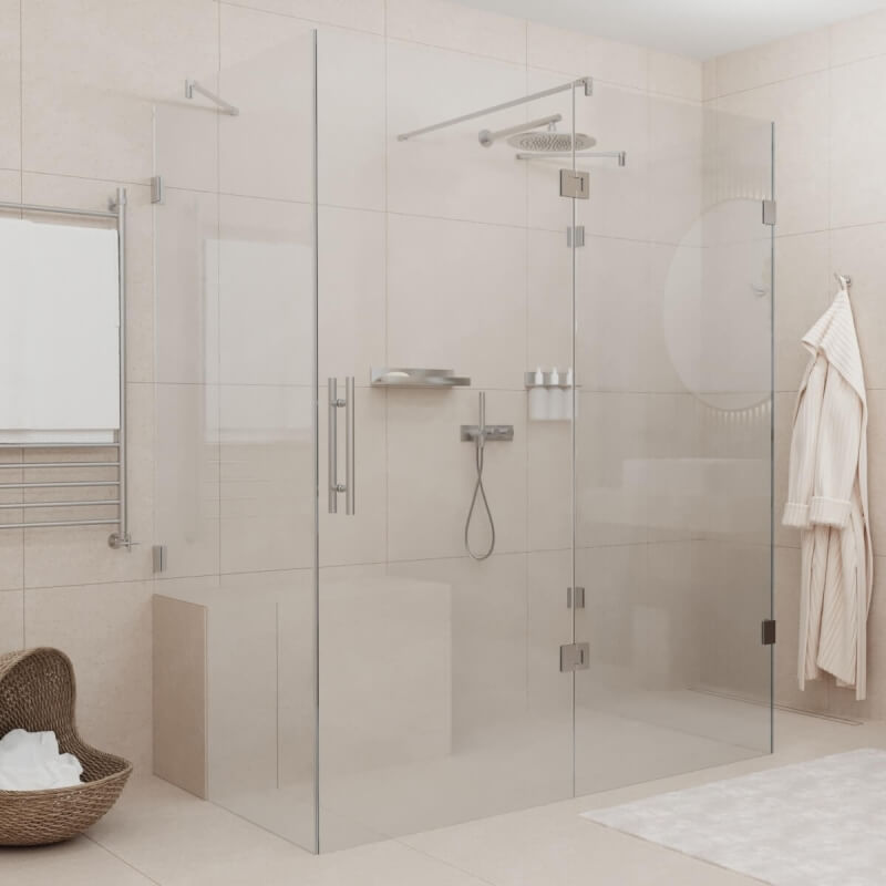 U-Dusche mit verlängerter Seitenwand und Beschlägen aus Edelstahl