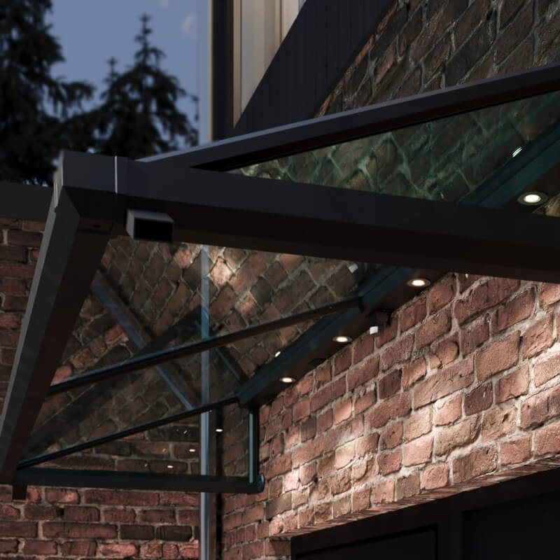 Vordach Athena in dunkler Beschichtung mit vier LED Spots