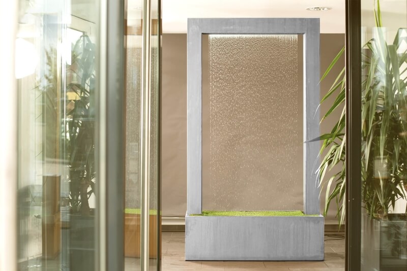 Wasservorhang NOVA im Eingangsbereich einer Lobby